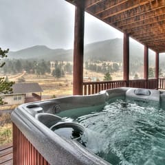 Estes Elk House- Large Family Home with Hot Tub!