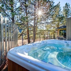 Pineview House