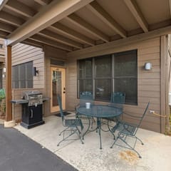 Wildwood Inn- Marmot #40