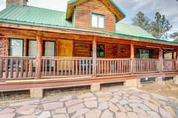 Charming Log Cabin! - Image 2