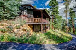 Luxury and Privacy- 30 Days or More with a Hot Tub - Image 4