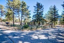 Pineview House - Image 3