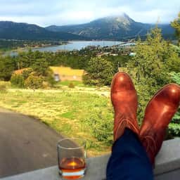 Moment of Surrender- Stupendous Mountain Views! - Image 2