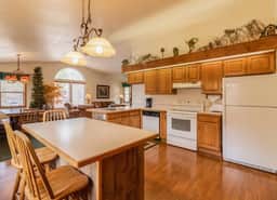 Wildwood Inn-Pine Ridge Vacation Home #24 - Image 2