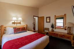Wildwood Inn-Pine Ridge Vacation Home #24 - Image 3