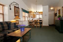 Wildwood Inn-Eagles Nest King Suite #30 (no stairs) - Image 2