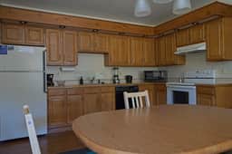 Wildwood Inn- Deer Ridge King Suite #25 - Image 5