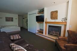 Wildwood Inn-Sundance suites #36 - Image 5