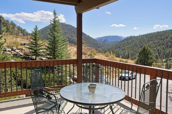 Wildwood Inn-Sundance suites #38 - Image 1