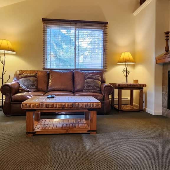 Cimmaron Suite 212- With Seasonal Pool Access - Image 1