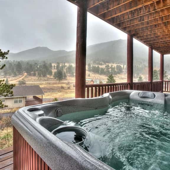 Estes Elk House- Large Family Home with Hot Tub! - Image 1