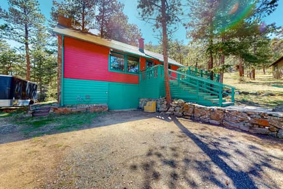 Faraway Cabin - Image 5