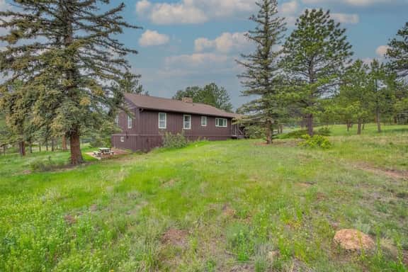 Windy Acres- 30+ Nights- Acreage w/Mountain views - Image 3