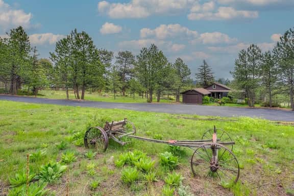 Windy Acres- 30+ Nights- Acreage w/Mountain views - Image 2