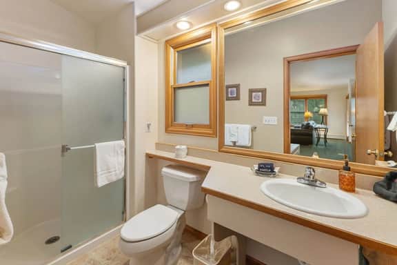 Wildwood Inn-Sundance suites #32 - Image 2
