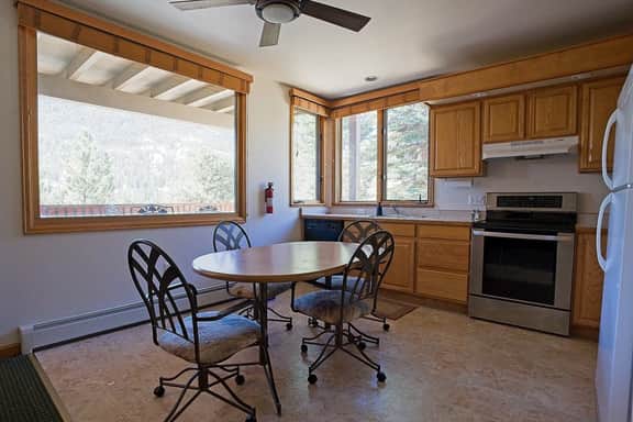 Wildwood Inn-Sundance suites #38 - Image 4