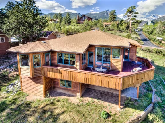 The View House- 360 Views and Close to RMNP! - Image 1